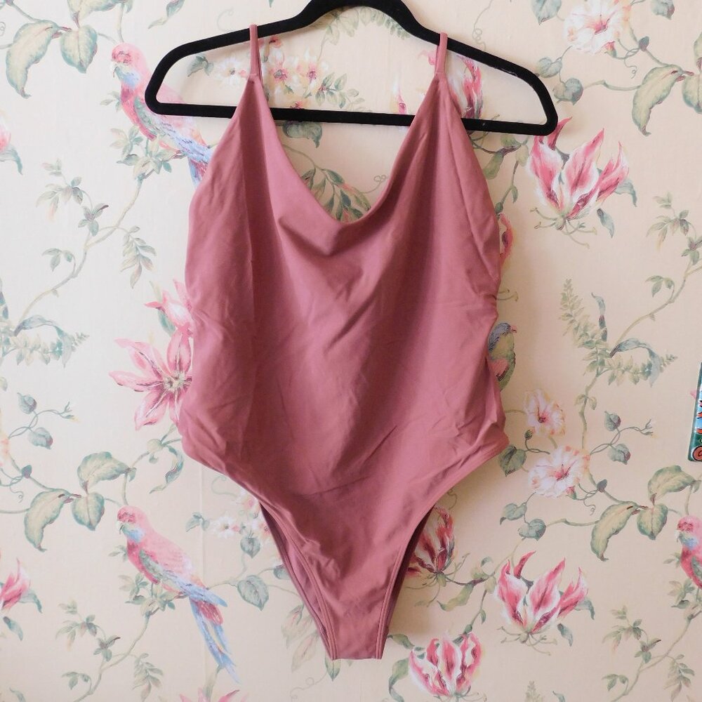 🕊️ Aerie One Piece Swimsuit XL